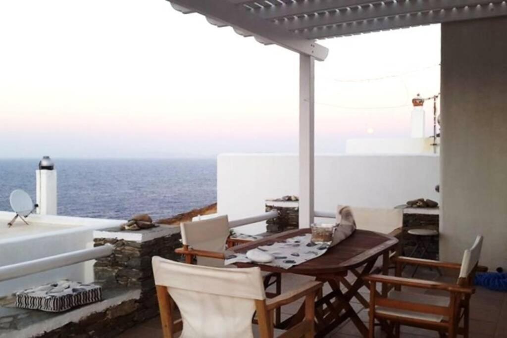 Irilena's Faros (Sifnos)
